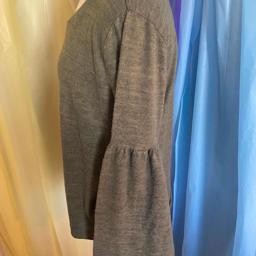 Sweater - Picture 5 of 8